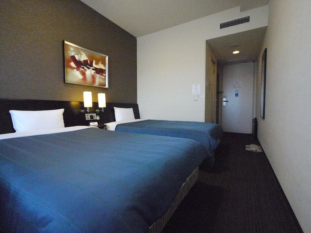 Hotel Route-Inn Higashimuroran Ekimae Екстер'єр фото