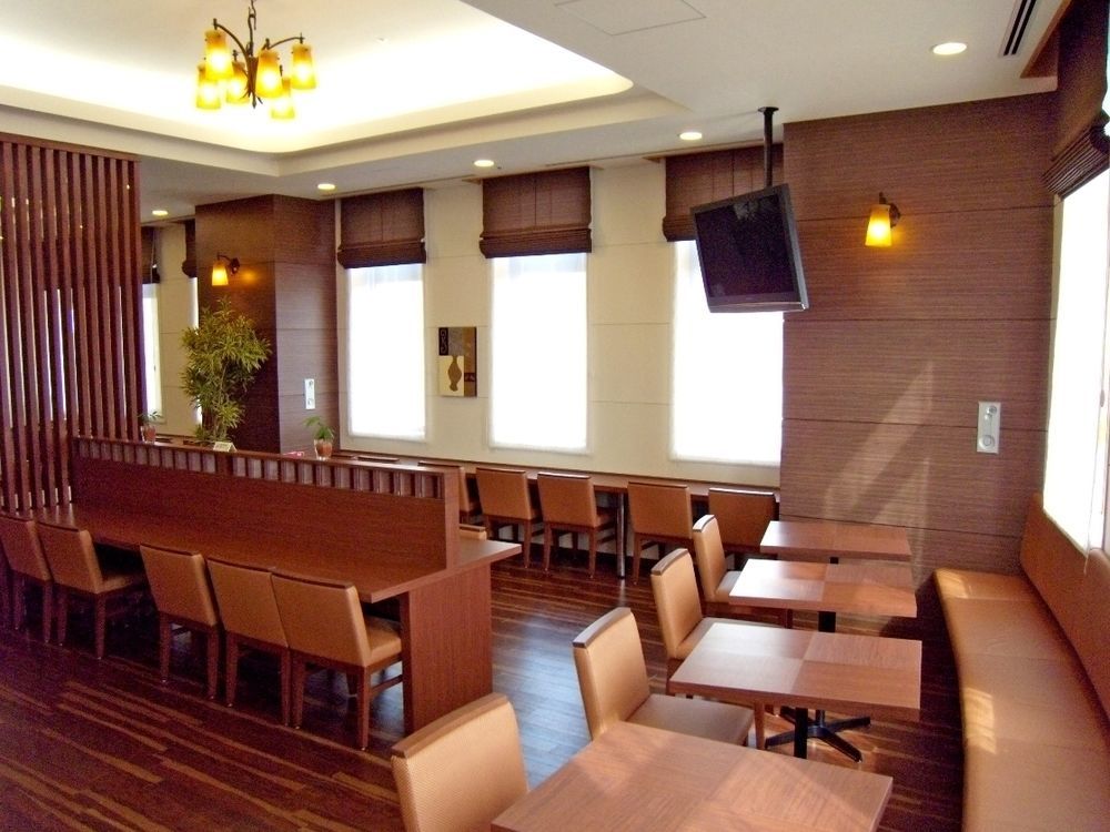 Hotel Route-Inn Higashimuroran Ekimae Екстер'єр фото