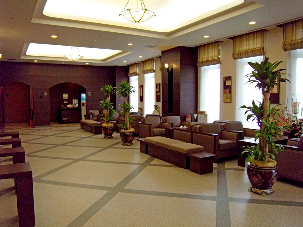 Hotel Route-Inn Higashimuroran Ekimae Екстер'єр фото